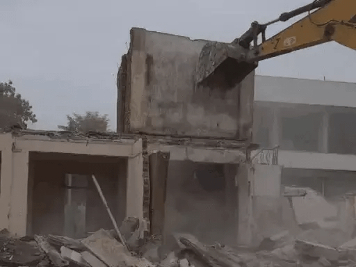 जयपुर में दुकानों-मैरिज गार्डन पर चल रहा बुलडोजर,आज 130 से ज्यादा अवैध निर्माण हटाए जाएंगे; मौके पर भारी पुलिस जाप्ता तैनात 42 जयपुर में दुकानों-मैरिज गार्डन पर चल रहा बुलडोजर,आज 130 से ज्यादा अवैध निर्माण हटाए जाएंगे; मौके पर भारी पुलिस जाप्ता तैनात December 2, 2025