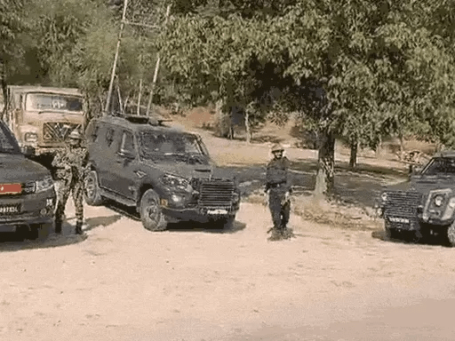 जम्मू-कश्मीर के कुपवाड़ा में आतंकी हमला, 1 जवान शहीद,मेजर समेत 4 जवान घायल; एक आतंकी मारा गया, पाकिस्तानी BAT पर हमले का शक 42 जम्मू-कश्मीर के कुपवाड़ा में आतंकी हमला, 1 जवान शहीद,मेजर समेत 4 जवान घायल; एक आतंकी मारा गया, पाकिस्तानी BAT पर हमले का शक December 2, 2025