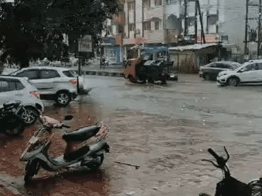 भोपाल के कई इलाकों में बारिश,बड़ा तालाब में 1660.70 फीट पहुंचा लेवल; कोलार डैम में डेढ़, केरवा में ढाई फीट पानी बढ़ा 42 भोपाल के कई इलाकों में बारिश,बड़ा तालाब में 1660.70 फीट पहुंचा लेवल; कोलार डैम में डेढ़, केरवा में ढाई फीट पानी बढ़ा December 2, 2025