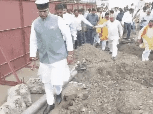 भोपाल में मेट्रो के दूसरे फेज पर मिट्टी की टेस्टिंग,मंत्री सारंग ने देखा काम; बोले- करोंद चौराहे पर थ्री टियर में ट्रांसपोर्टेशन होगा 42 भोपाल में मेट्रो के दूसरे फेज पर मिट्टी की टेस्टिंग,मंत्री सारंग ने देखा काम; बोले- करोंद चौराहे पर थ्री टियर में ट्रांसपोर्टेशन होगा December 2, 2025