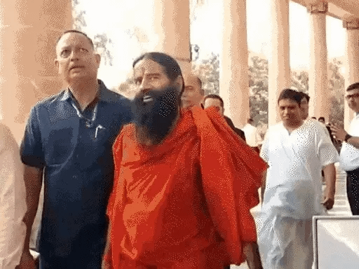 सुप्रीम कोर्ट ने पतंजलि के खिलाफ अवमानना केस बंद किया,रामदेव-बालकृष्ण की माफी मंजूर की; कहा- आदेश नहीं माना तो सख्त सजा देंगे 42 सुप्रीम कोर्ट ने पतंजलि के खिलाफ अवमानना केस बंद किया,रामदेव-बालकृष्ण की माफी मंजूर की; कहा- आदेश नहीं माना तो सख्त सजा देंगे December 2, 2025