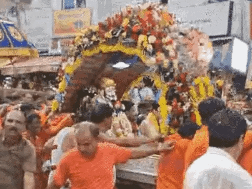 सवारी शुरू, प्रजा का हाल जानने निकले महाकाल,1500 लोगों ने एक साथ 10 मिनट तक बजाए डमरू, बना वर्ल्ड रिकॉर्ड 42 सवारी शुरू, प्रजा का हाल जानने निकले महाकाल,1500 लोगों ने एक साथ 10 मिनट तक बजाए डमरू, बना वर्ल्ड रिकॉर्ड March 2, 2026