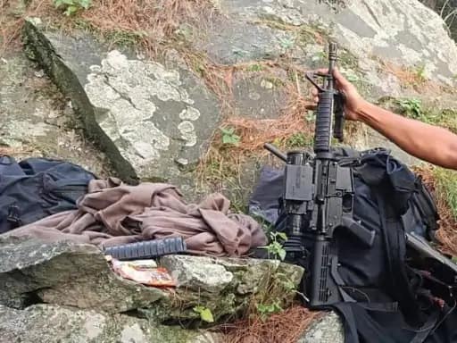 जम्मू-कश्मीर के डोडा में एनकाउंटर, कैप्टन शहीद,4 आतंकियों के मारे जाने की खबर; रक्षा मंत्री ने NSA-आर्मी चीफ के साथ बैठक की 42 जम्मू-कश्मीर के डोडा में एनकाउंटर, कैप्टन शहीद,4 आतंकियों के मारे जाने की खबर; रक्षा मंत्री ने NSA-आर्मी चीफ के साथ बैठक की February 19, 2026