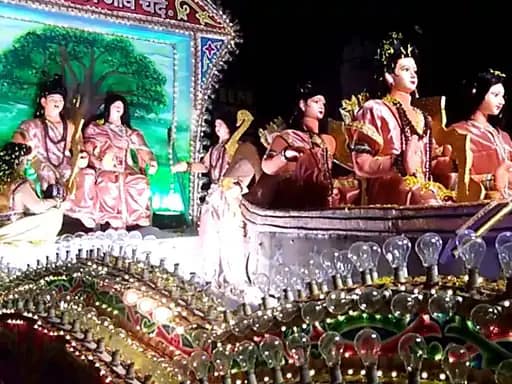 डोल ग्यारस पर शाम 6:30 बजे से निकलेगी झांकियां.शनिवार को बैरवा समाज द्वारा तीन बत्ती चौराहे से झांकियां अखाड़े और रस मंडल निकाले जाएंगे 42 डोल ग्यारस पर शाम 6:30 बजे से निकलेगी झांकियां.शनिवार को बैरवा समाज द्वारा तीन बत्ती चौराहे से झांकियां अखाड़े और रस मंडल निकाले जाएंगे December 2, 2025