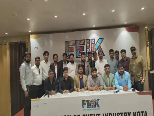 नव-विवाहितों को पौधों की जिम्मेदारी सौंपेगी संस्था,ऐप का लिंक बना कर मॉनिटरिंग करेंगे, इवेंट मैनेजमेंट की ट्रेनिंग भी देंगे 42 नव-विवाहितों को पौधों की जिम्मेदारी सौंपेगी संस्था,ऐप का लिंक बना कर मॉनिटरिंग करेंगे, इवेंट मैनेजमेंट की ट्रेनिंग भी देंगे December 2, 2025