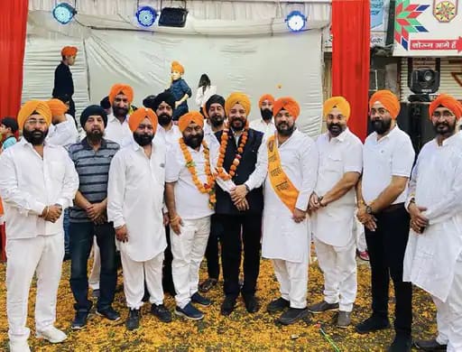 कमलनाथ के 'खास' सलूजा ने थामा बीजेपी का दामन,शिवराज की मौजूदगी में ली सदस्यता... 42 कमलनाथ के 'खास' सलूजा ने थामा बीजेपी का दामन,शिवराज की मौजूदगी में ली सदस्यता... April 20, 2026