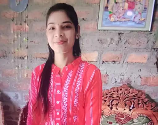 पेशी से पहले युवती की हत्या, सिर में गोली मारी.. 42 पेशी से पहले युवती की हत्या, सिर में गोली मारी.. March 7, 2026