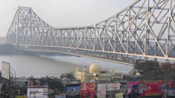 बारिश के बीच, चक्रवात सीतांग की चेतावनी, दिवाली पर कोलकाता में प्रदूषण का स्तर गिरा 42 बारिश के बीच, चक्रवात सीतांग की चेतावनी, दिवाली पर कोलकाता में प्रदूषण का स्तर गिरा March 5, 2026