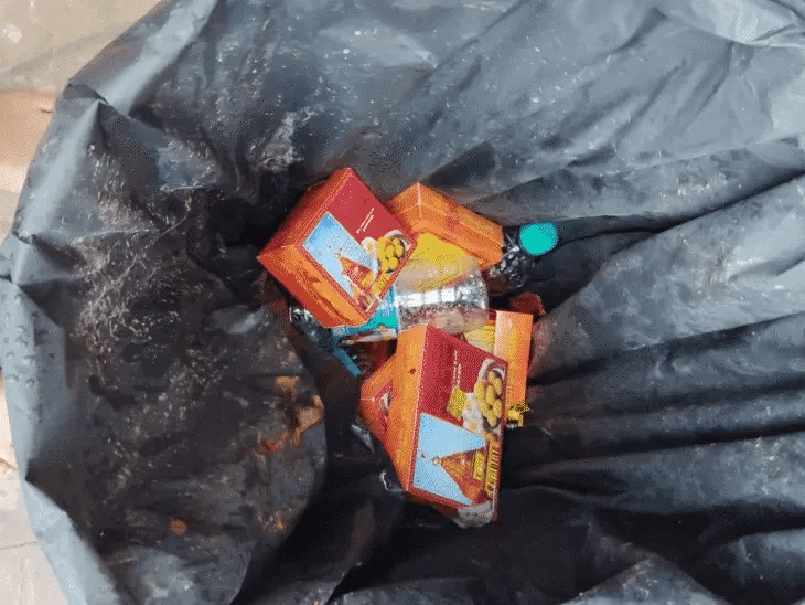 महाकाल मंदिर समिति को हाईकोर्ट ले जाने की चेतावनी,प्रसादी पैकेट से नहीं हटाया ऊँ और मंदिर शिखर का फोटो.. 42 महाकाल मंदिर समिति को हाईकोर्ट ले जाने की चेतावनी,प्रसादी पैकेट से नहीं हटाया ऊँ और मंदिर शिखर का फोटो.. December 2, 2025