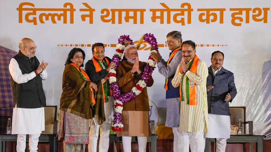 दिल्ली में भाजपा विधायकों की अहम बैठक, सियासी रणनीति पर मंथन June 24, 2025